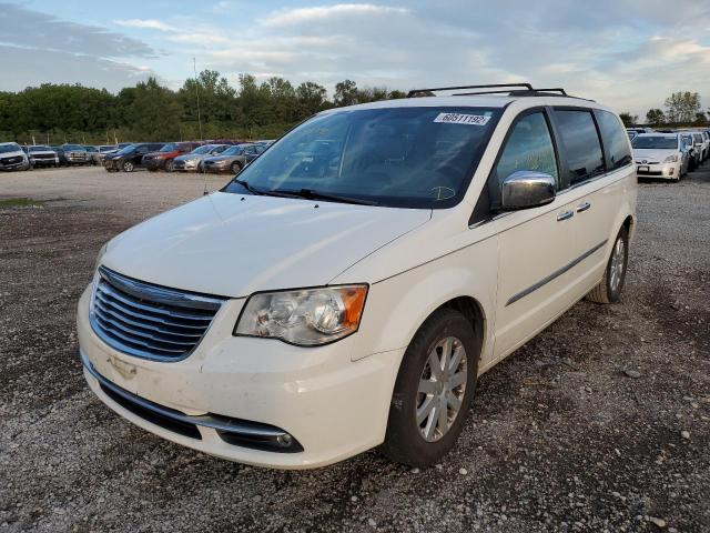 2C4RC1CG9CR289032 - 2012 CHRYSLER TOWN & COU WHITE photo 2