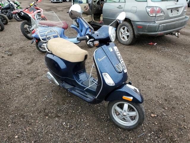 ZAPC386B4D5302913 - 2013 VESPA LX 50 BLUE photo 1