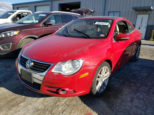 WVWFA71F09V022731 - 2009 VOLKSWAGEN EOS LUX Червоний фото 2