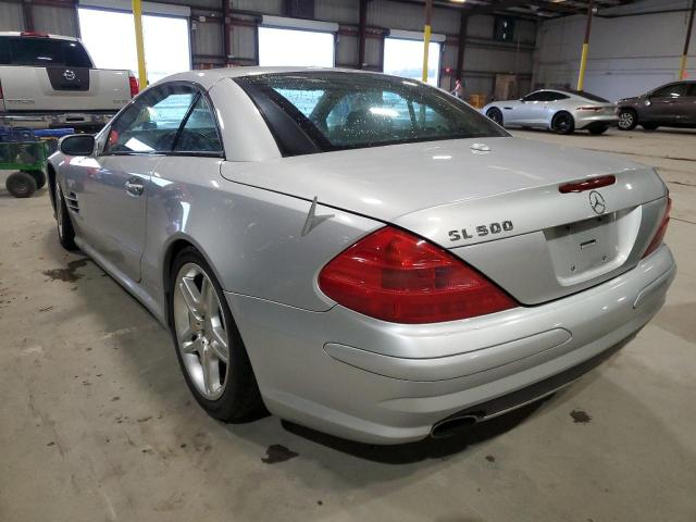 WDBSK75F46F109087 - 2006 MERCEDES-BENZ SL 500 SILVER photo 3