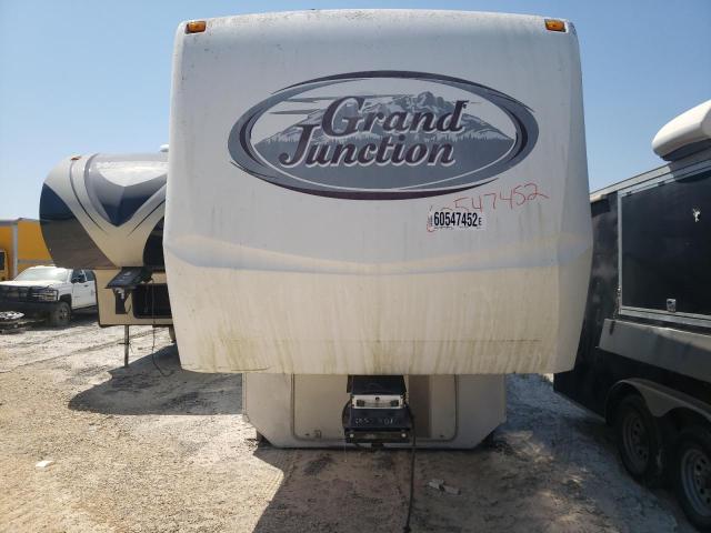 47CFCGT298C657461 - 2008 GRAN TRAILER WHITE photo 8