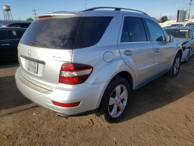 4JGBB8GB9BA693412 - 2011 MERCEDES-BENZ ML 350 4MA SILVER photo 4