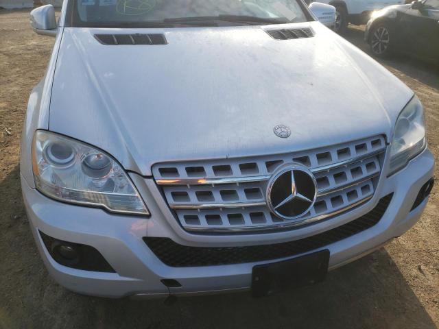 4JGBB8GB9BA693412 - 2011 MERCEDES-BENZ ML 350 4MA SILVER photo 9