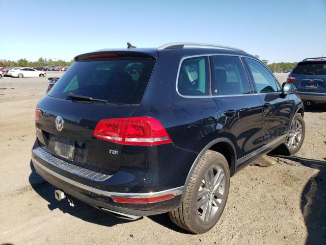 WVGEP9BP8FD007792 - 2015 VOLKSWAGEN TOUAREG V6 BLACK photo 4