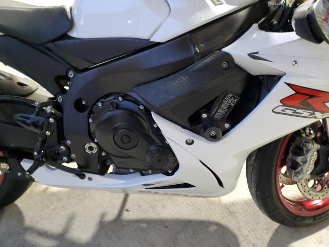 JS1GR7MA5H2101948 - 2017 SUZUKI GSX-R750 WHITE photo 7