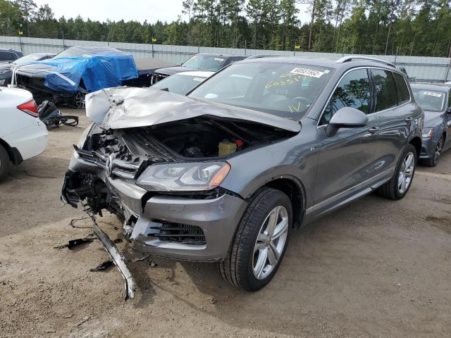 WVGDP9BP6ED013567 - 2014 VOLKSWAGEN TOUAREG TD GRAY photo 2