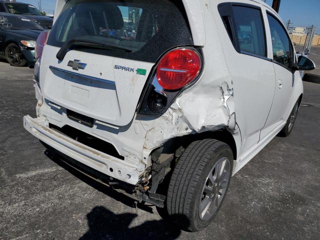 KL8CK6S08FC749930 - 2015 CHEVROLET SPARK EV 1 白色 照片 9