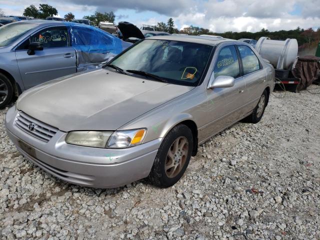 JT2BF28K2X0204813 - 1999 TOYOTA CAMRY LE TAN photo 2