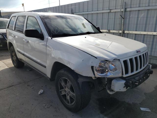 1J8GR48K67C637560 - 2007 JEEP GRAND CHER WHITE photo 1