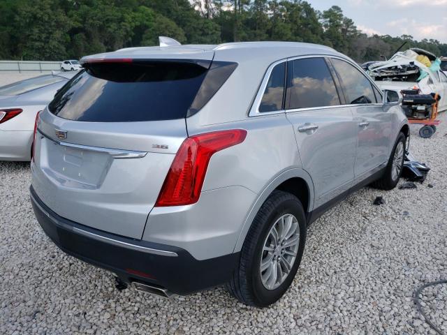 1GYKNCRS3KZ108282 - 2019 CADILLAC XT5 LUXURY SILVER photo 4