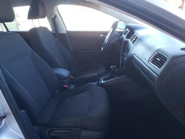 3VW2K7AJ8EM251577 - 2014 VOLKSWAGEN JETTA BASE 银色 照片 5