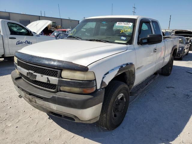 1GCHC29U31E290928 - 2001 CHEVROLET 2500 WHITE photo 2