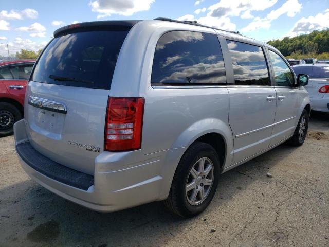 2A4RR5D13AR461367 - 2010 CHRYSLER TOWN & COU SILVER photo 4