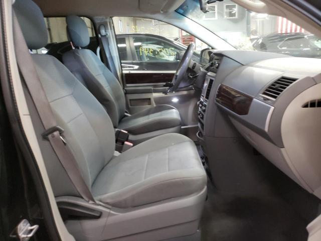 2A4RR5D18AR432057 - 2010 CHRYSLER TOWN & COU 黑色 照片 5