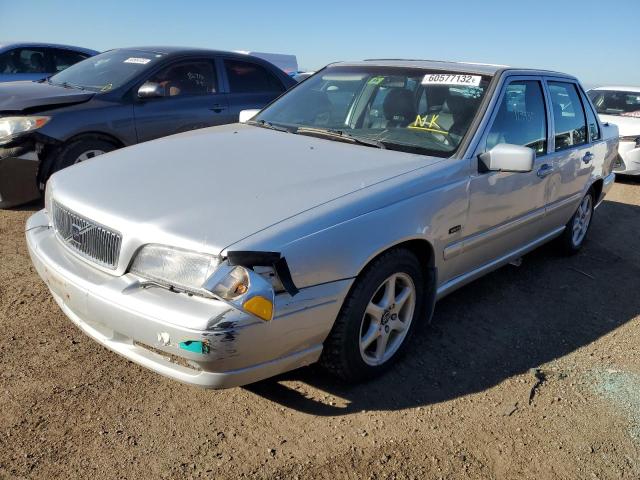 YV1LS567XW1492218 - 1998 VOLVO S70 GLT  photo 2