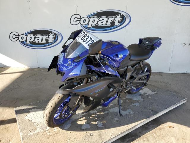 JYARM38YXNA000575 - 2022 YAMAHA YZFR7 BLUE photo 2