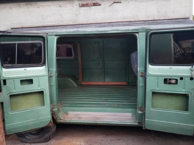 B21BE6X138030 - 1976 DODGE TRDSMNVAN GREEN photo 6