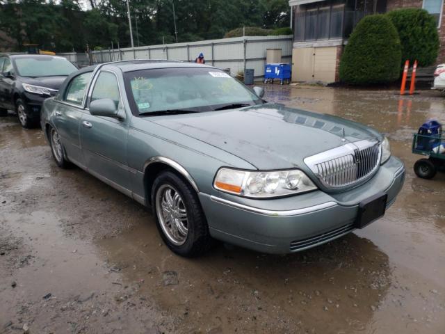 1LNHM83W74Y685641 - 2004 LINCOLN TOWN CAR GREEN photo 1