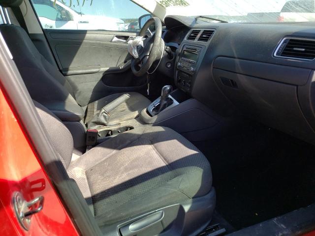 3VW2K7AJXEM364060 - 2014 VOLKSWAGEN JETTA BASE RED photo 5