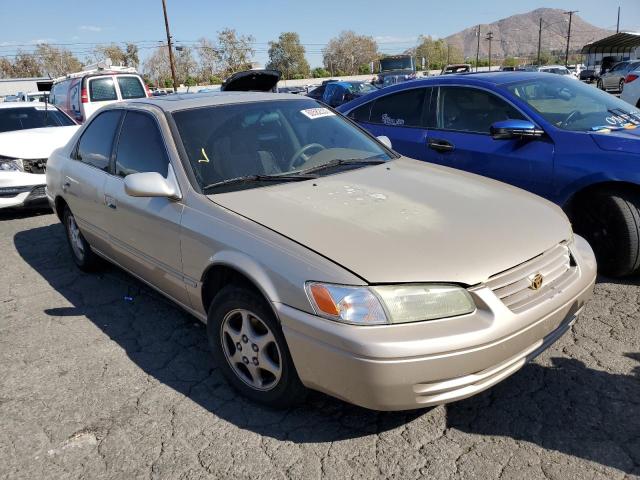 JT2BG22K8W0228361 - 1998 TOYOTA CAMRY CE TAN photo 1