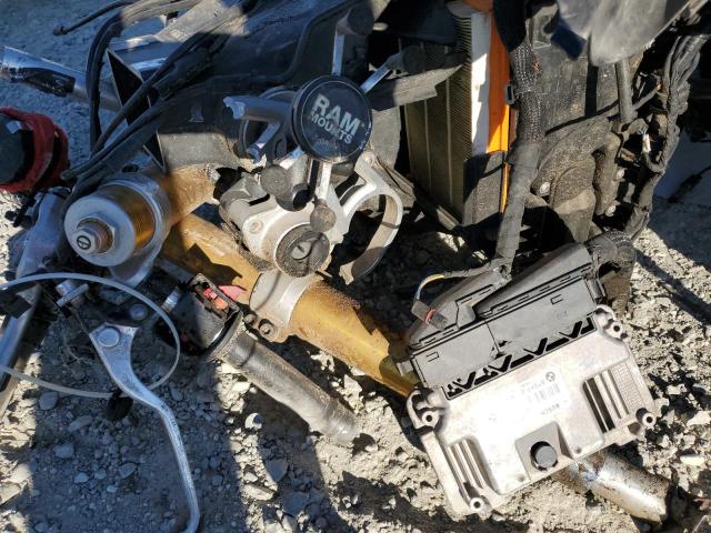 WB1053402EZL19185 - 2014 BMW S 1000 RR WHITE photo 8