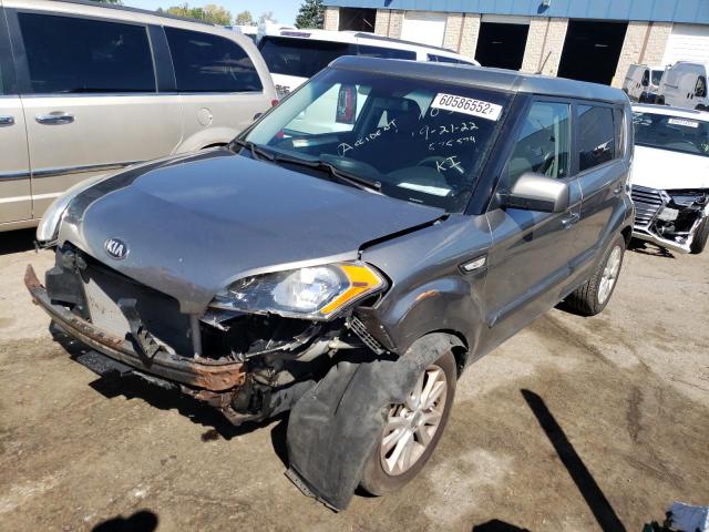 KNDJT2A58D7575574 - 2013 KIA SOUL GRAY photo 2