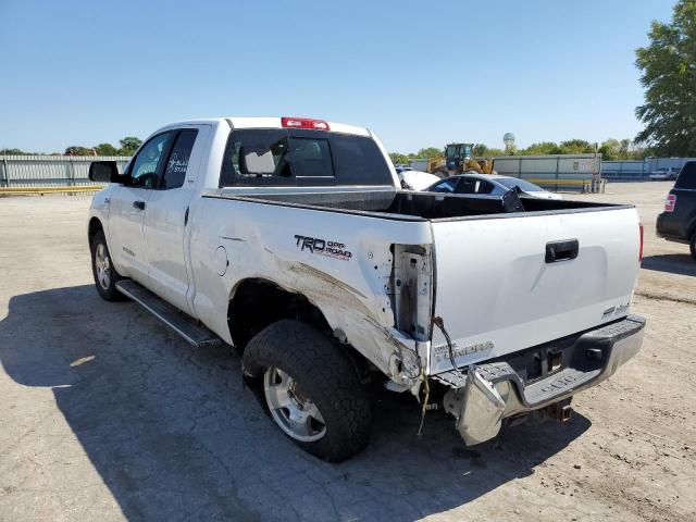 5TFUW5F16BX165736 - 2011 TOYOTA TUNDRA DOU WHITE photo 3