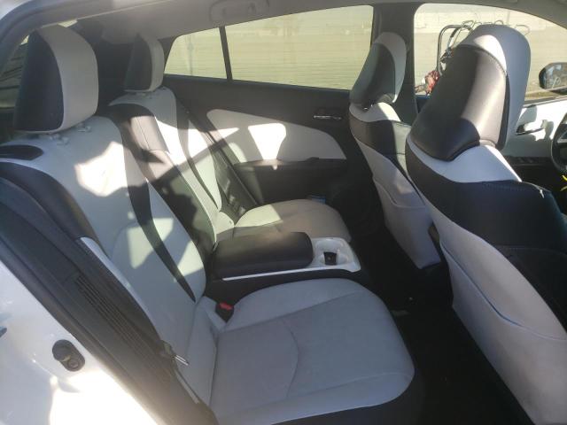 JTDKARFPXH3024492 - 2017 TOYOTA PRIUS PRIM 白色 照片 6