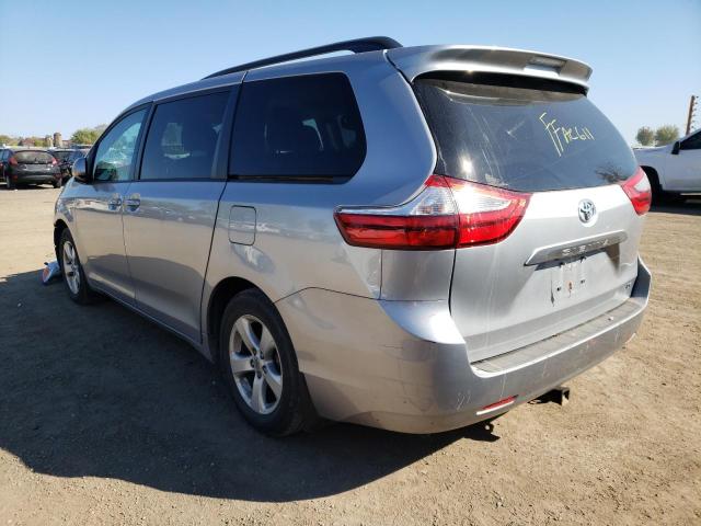 5TDKK3DC9FS675862 - 2015 TOYOTA SIENNA LE SILVER photo 3