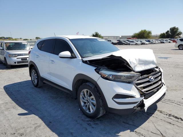 KM8J23A46GU144832 - 2016 HYUNDAI TUCSON SE WHITE photo 1