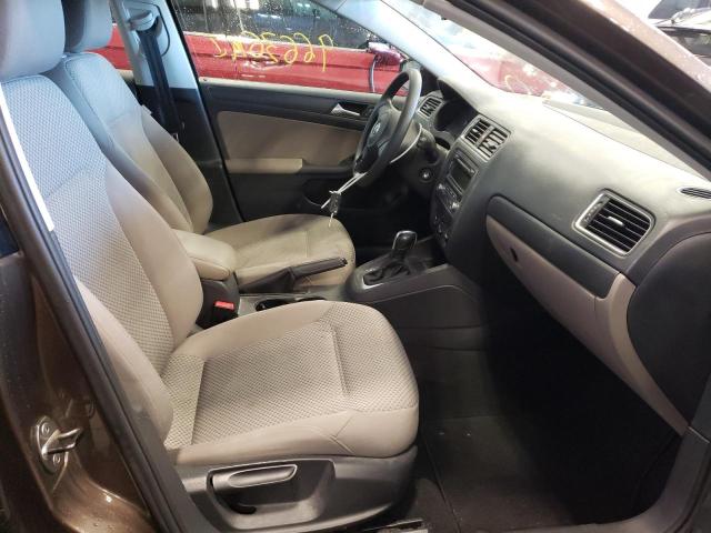 3VW2K7AJ0DM423499 - 2013 VOLKSWAGEN JETTA BASE 棕色 照片 5