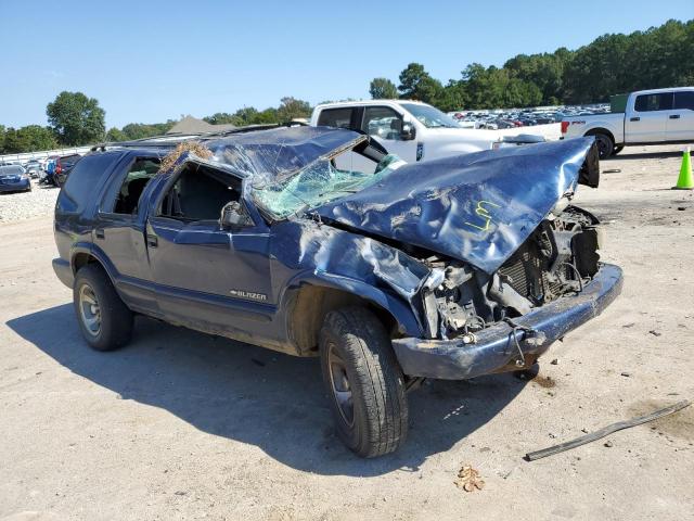 1GNCS13W22K128834 - 2002 CHEVROLET BLAZER BLUE photo 1