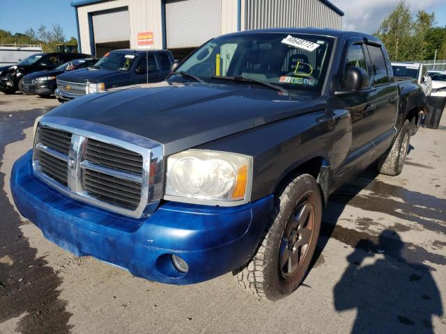 1D7HW48N55S115798 - 2005 DODGE DAKOTA QUA TWO TONE photo 2