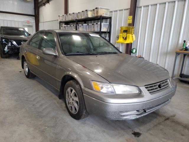 JT2BF28K8X0189377 - 1999 TOYOTA CAMRY LE  photo 1