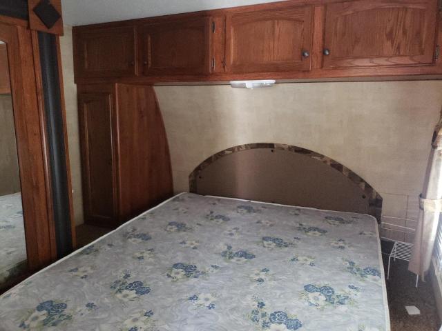 4YDT30R22C7201576 - 2012 KEYSTONE HORNET WHITE photo 6