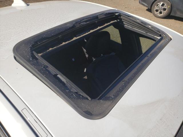 WBA3B9C55DF587945 - 2013 BMW 335 XI WHITE photo 9