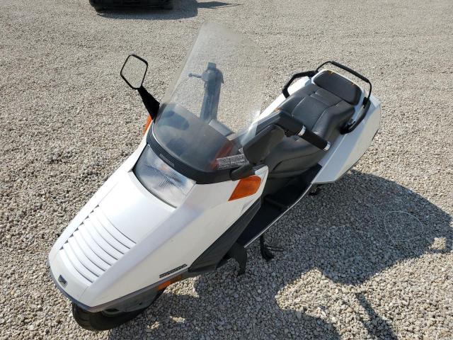 JH2MF020XGK003619 - 1986 HONDA CN250 WHITE photo 2