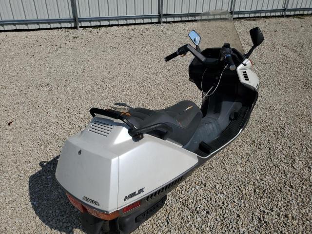 JH2MF020XGK003619 - 1986 HONDA CN250 WHITE photo 4