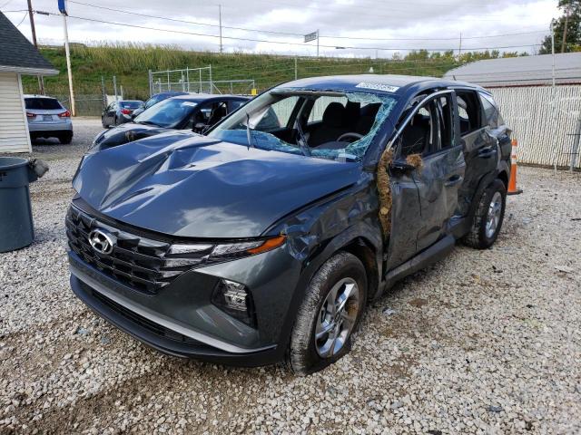 KM8JACAE0NU023092 - 2022 HYUNDAI TUCSON SE GRAY photo 2