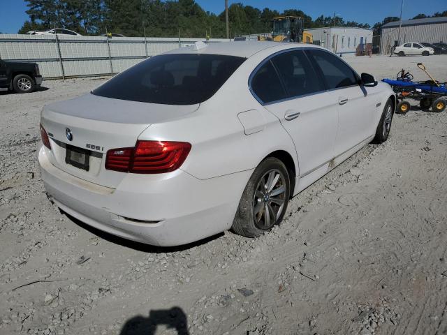 WBA5A7C53FD626952 - 2015 BMW 528 XI WHITE photo 4