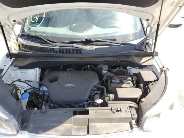 KNDJN2A29F7174781 - 2015 KIA SOUL WHITE photo 7