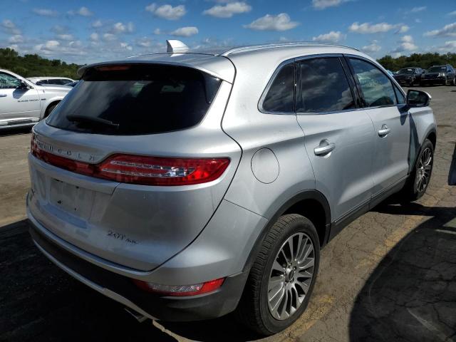 5LMCJ3D91JUL01481 - 2018 LINCOLN MKC RESERV SILVER photo 4