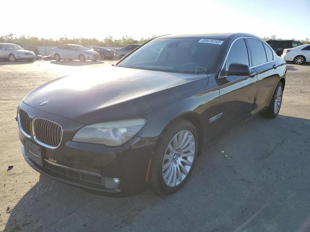 WBAKA8C56CDX01308 - 2012 BMW 750 I BLACK photo 2