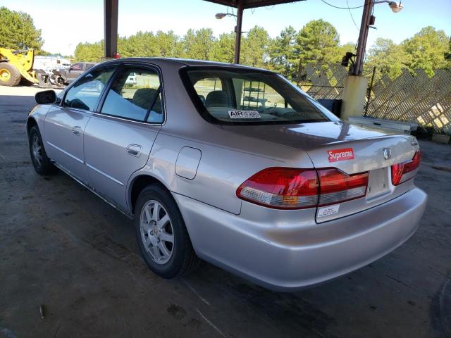 1HGCG56792A081377 - 2002 HONDA ACCORD SE SILVER photo 3