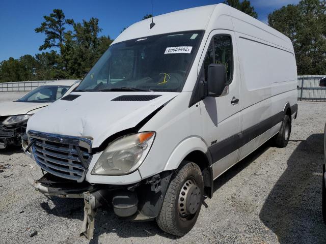 WDYPF1CC3B5516095 - 2011 FREIGHTLINER SPRINTER 3 WHITE photo 2