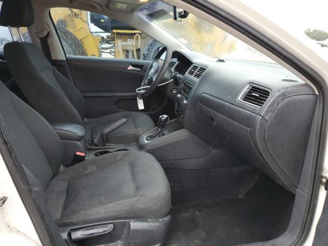 3VW2K7AJ0DM304576 - 2013 VOLKSWAGEN JETTA BASE أبيض صورة 5