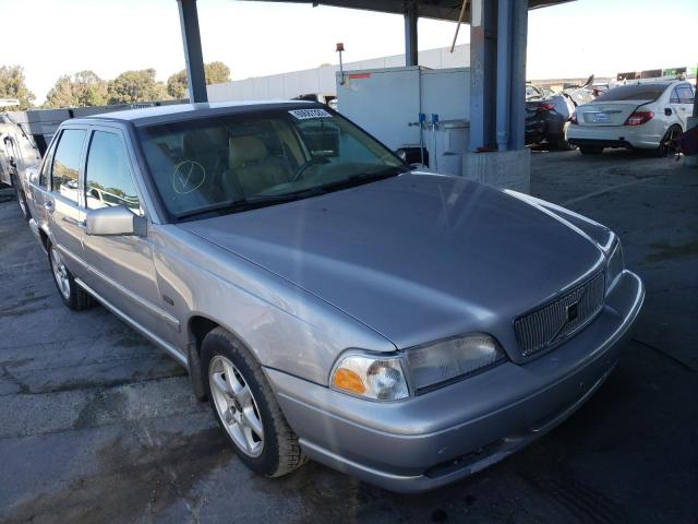 YV1LS5574W2504634 - 1998 VOLVO S70 SILVER photo 1