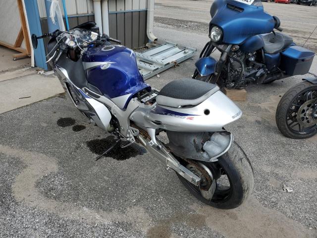 JS1GW71A552103210 - 2005 SUZUKI GSX1300 RK TWO TONE photo 3