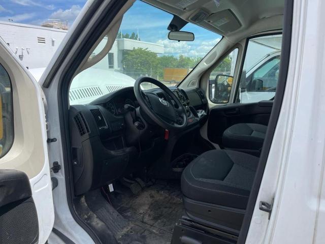 3C7WRVMG5JE152257 - 2018 RAM PROMASTER Weiß Foto 5