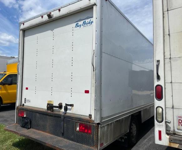 3C7WRVMG5JE152257 - 2018 RAM PROMASTER Weiß Foto 6